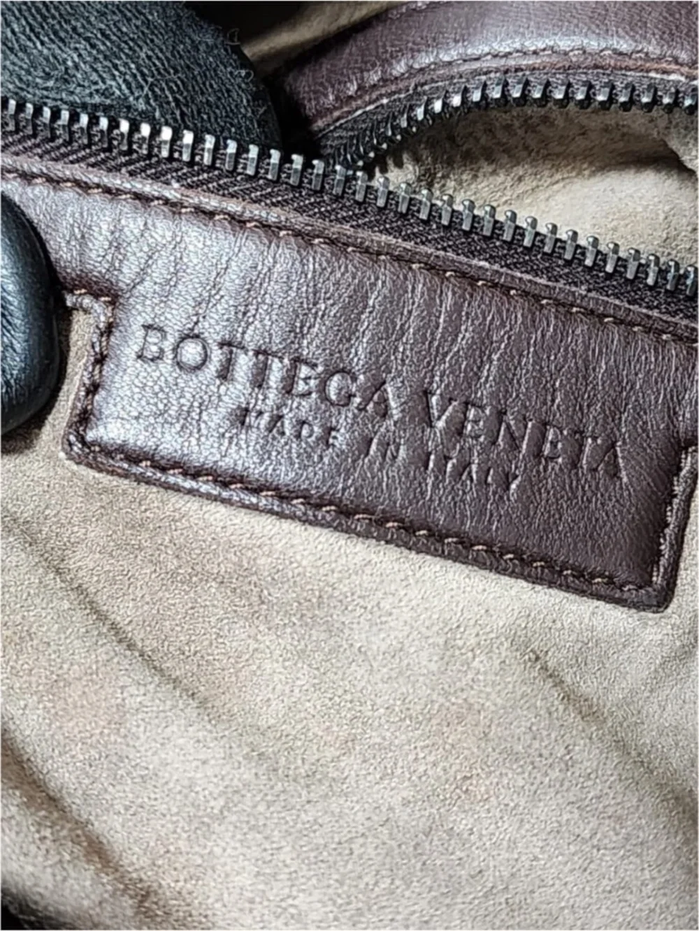 Authentic BOTTEGA VENETA Ebano Intrecciato Woven Nappa Leather Large Belly Hobo